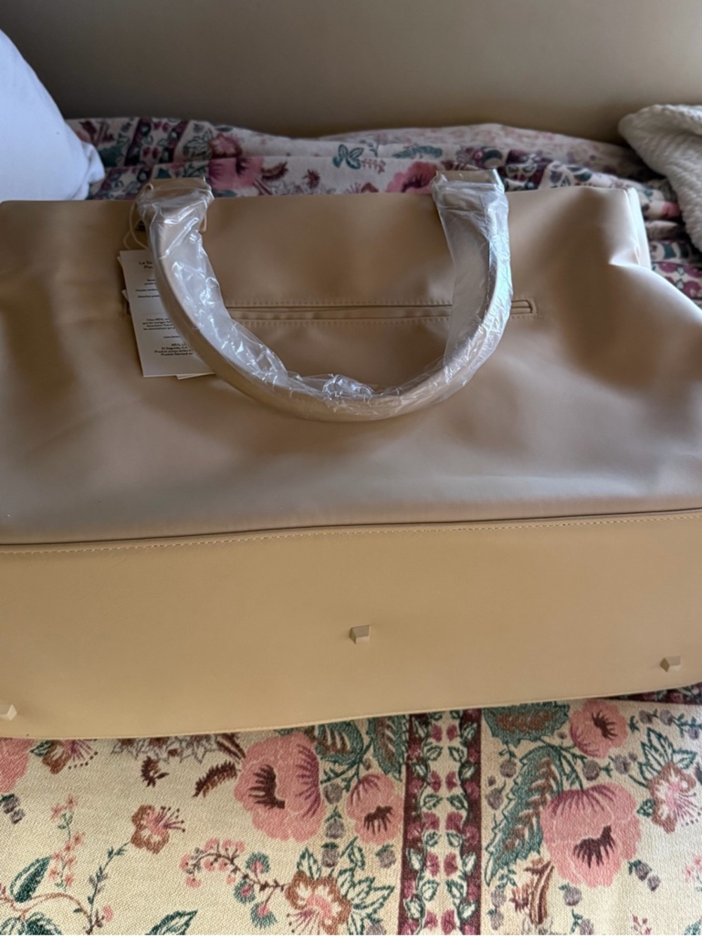 NEW Béis The Commuter Duffle - beige